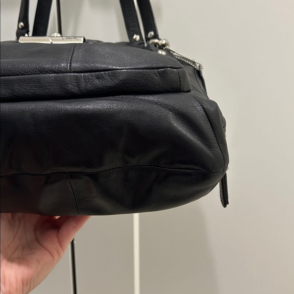 Coach (EUC) Kristin Leather Shoulder Bag - Picture 9 of 16